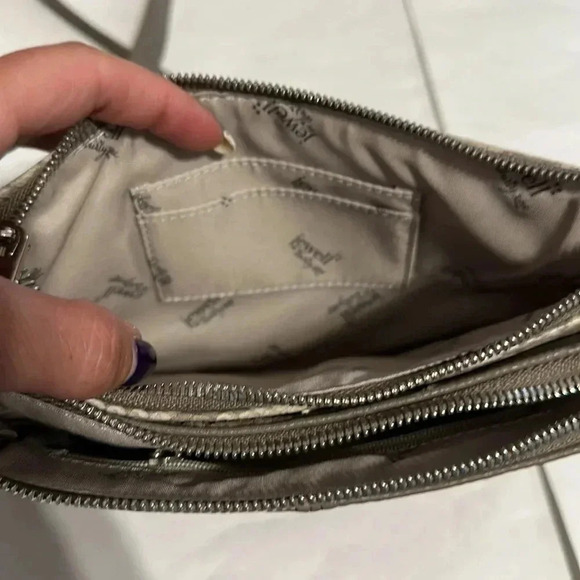 Jewel by Thirty-One Crossbody/Clutch - Picture 4 of 6